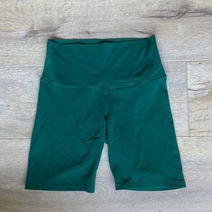 Aritzia TNA Bike Shorts